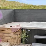 Cozy In With Sauna Дом отдыха